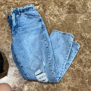 MOM jeans